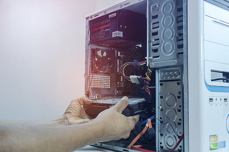 指尖穿梭，網絡連接 淺談電腦維修與計算機網絡工程服務